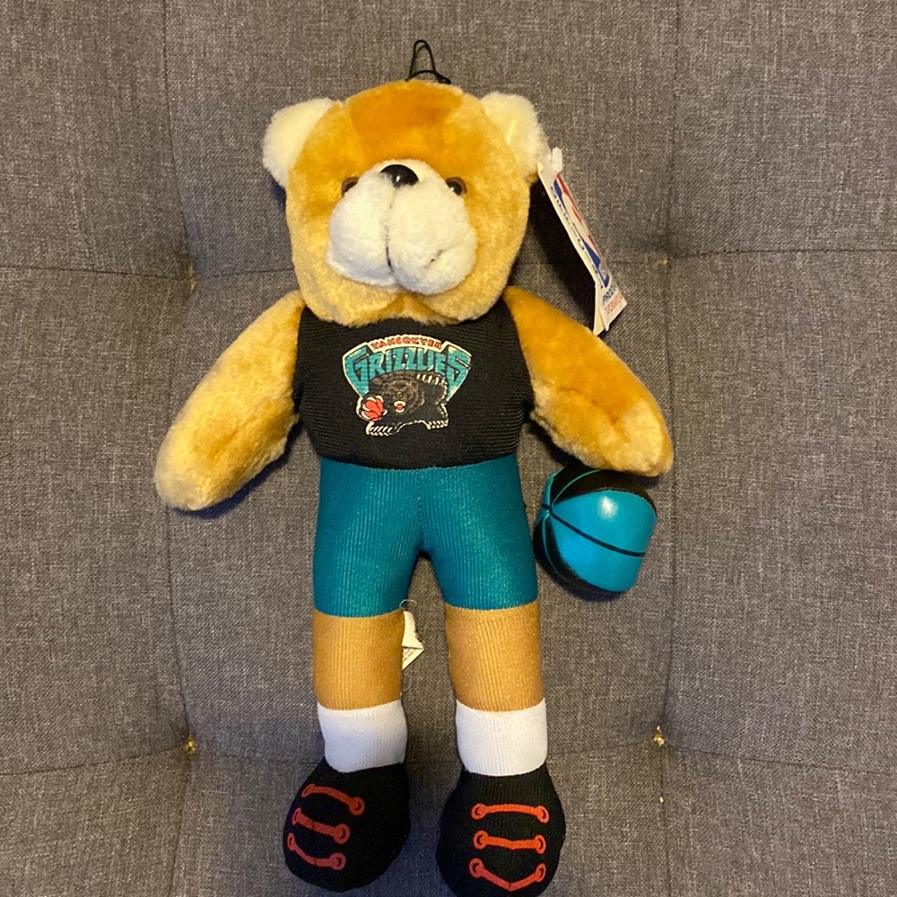 Vintage Vancouver Grizzlies NBA Stuffed Teddy Bear Plush Toy *New with Tags* 90s
